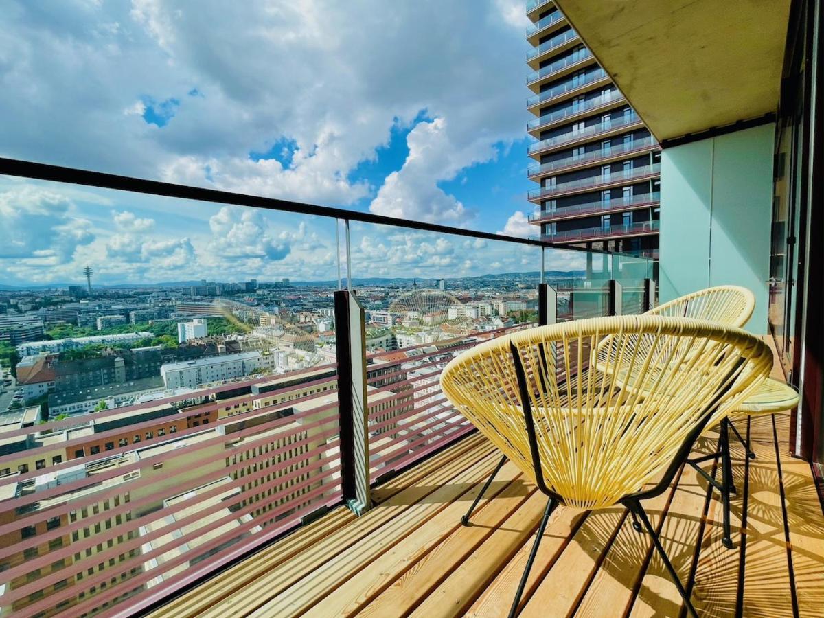 Triiiple Level 20 - Sonnenwohnen Apartment Mit Parkplatz Und Fantastischem Ausblick Вена Экстерьер фото